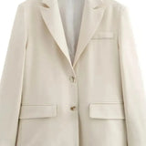 Tiia - Bleiseri pehmeällä tuntumalla