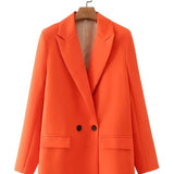 Tiia - Bleiseri pehmeällä tuntumalla