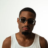 SILMÄLASIT MUKAVALLA ISTUVUUDELLA