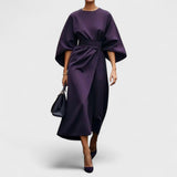 Siiri - Mekko ajattomalla ilmeellä