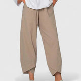 Aada - Housut persoonallisella ilmeellä